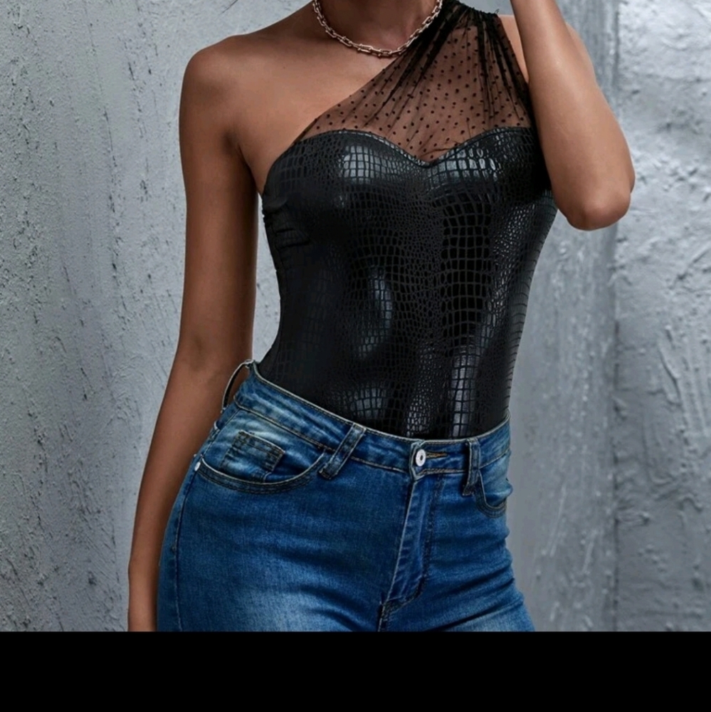 Polko dot mesh top